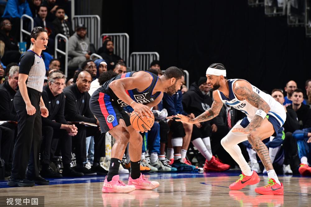 并且全队需 并且全队需