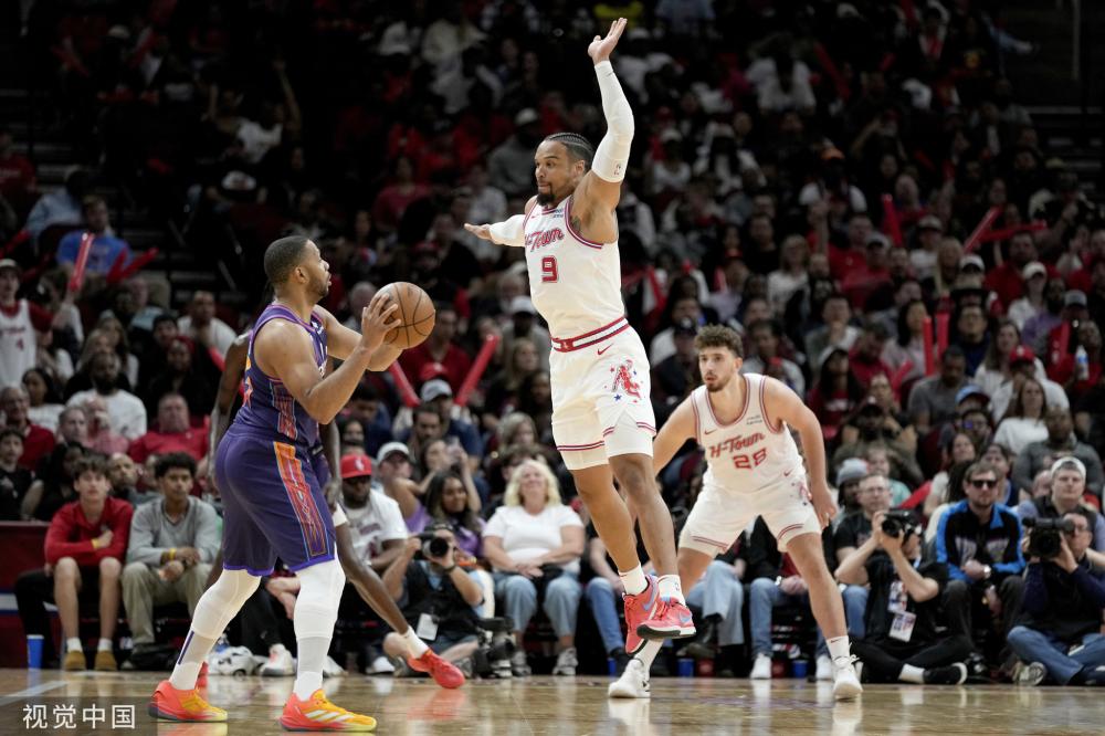 并可能因此 并可能因此