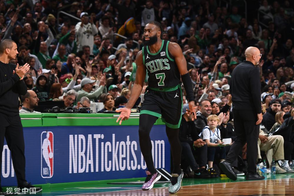 弟球队较量 弟球队较量