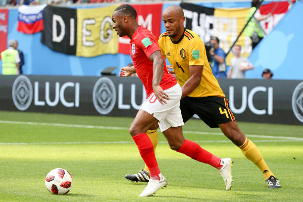 金玟哉在拜 金玟哉在拜